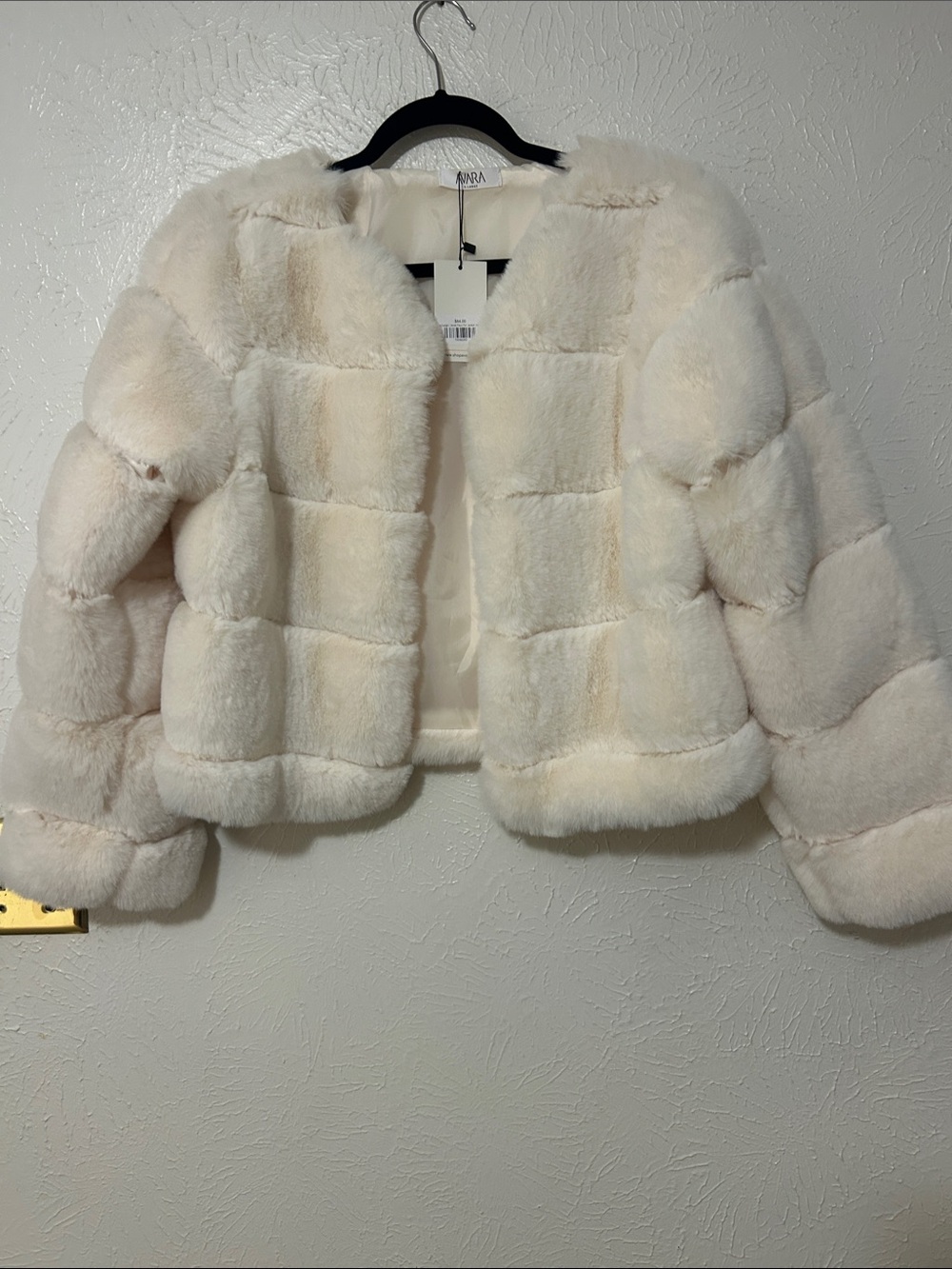 Avara Cream Faux Fur Cropped Teddy Jacket